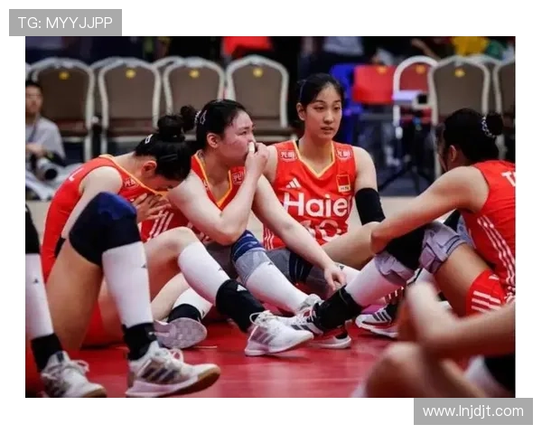 中国女排力克强敌挺进世锦赛四强 郎平：团队表现令人满意