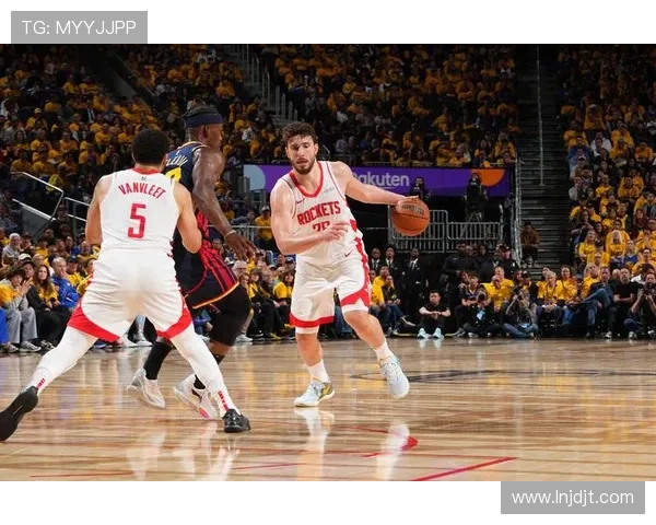 爵士队迎来新赛季挑战 主力球员伤愈回归实力大增