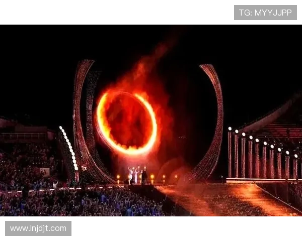 国家队逆转夺冠引爆赛场激情球迷沸腾庆祝难忘夜晚瞬间全城热议 国家队逆转夺冠引爆赛场激情球迷沸腾庆祝难忘夜晚瞬间全城热议