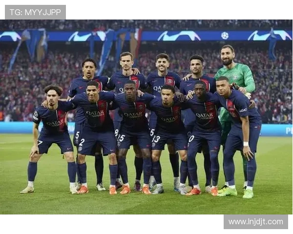 欧洲豪门鏖战再起年轻新星闪耀赛场掀起转会风暴热议不断全景